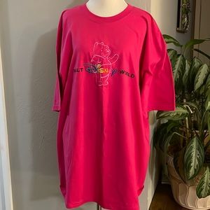 Walt Disney World Pink T-shirt with Embroidered Winnie the Pooh (NWT)